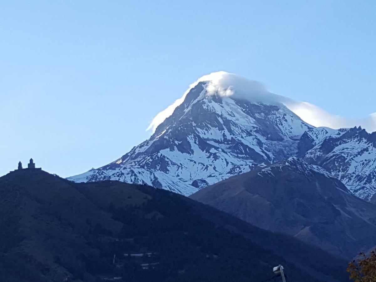 Rustaveli St11 Hotell Kazbegi Eksteriør bilde