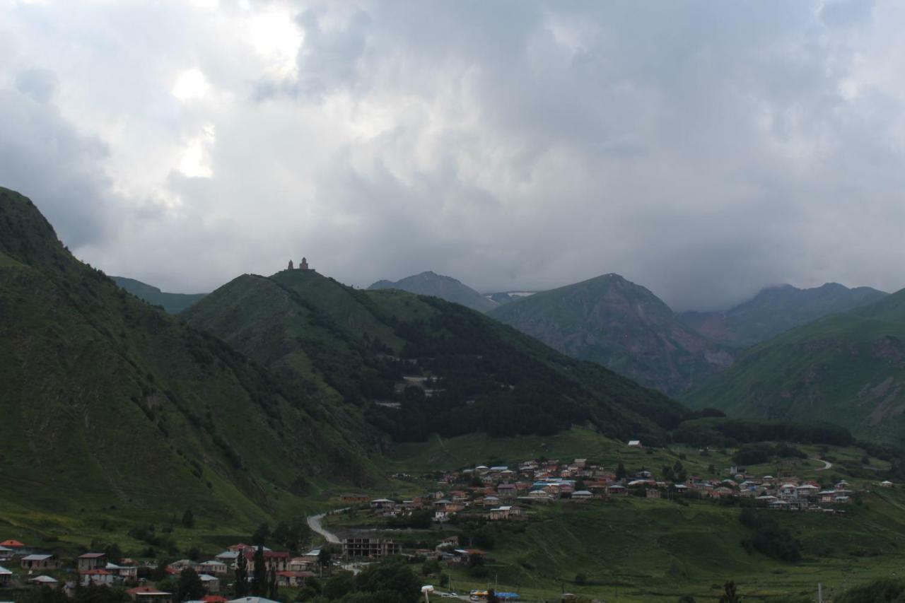 Rustaveli St11 Hotell Kazbegi Eksteriør bilde