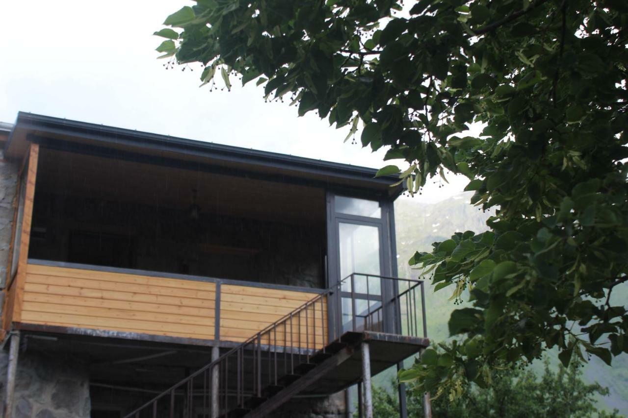 Rustaveli St11 Hotell Kazbegi Eksteriør bilde