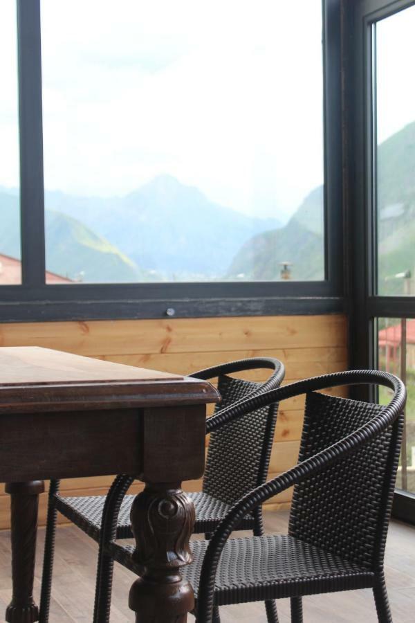 Rustaveli St11 Hotell Kazbegi Eksteriør bilde