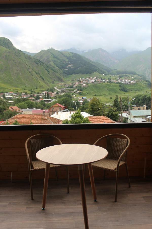Rustaveli St11 Hotell Kazbegi Eksteriør bilde