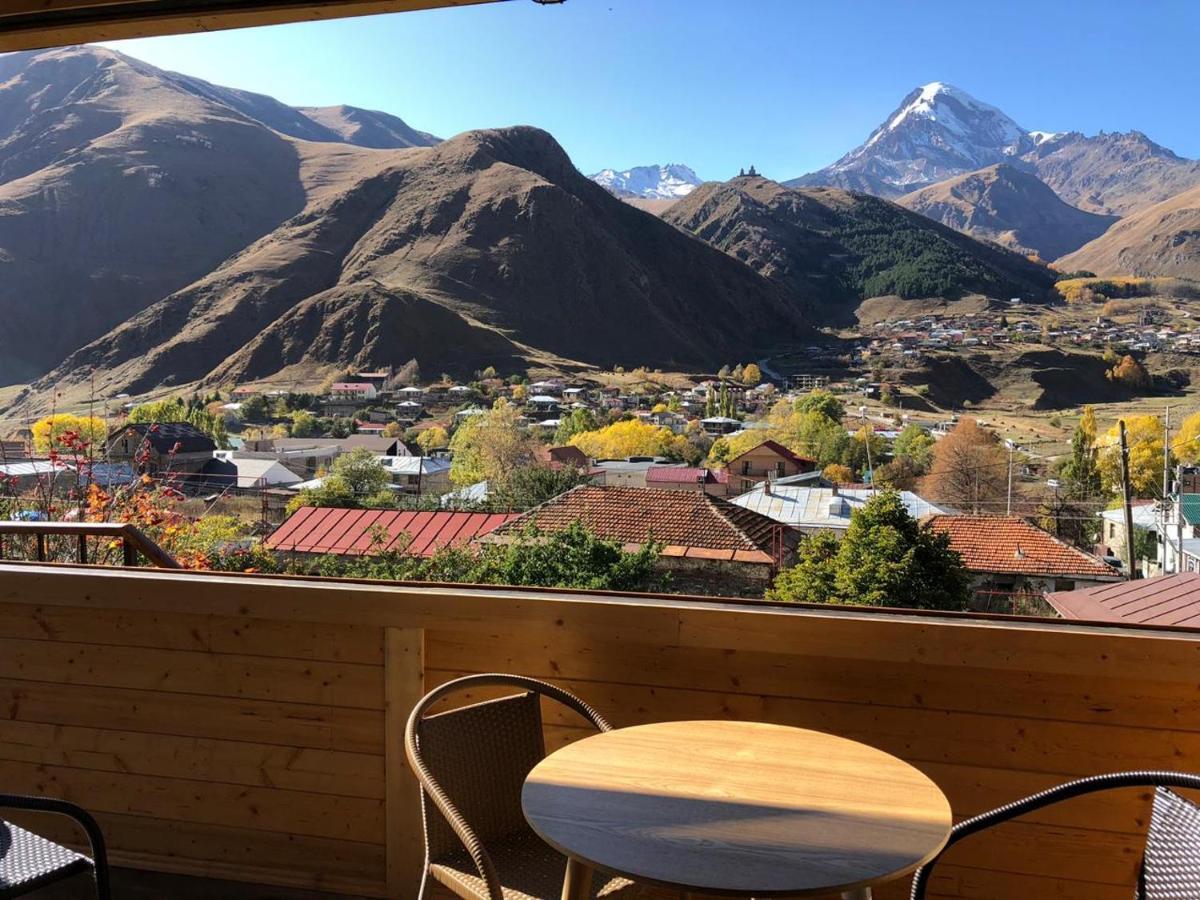 Rustaveli St11 Hotell Kazbegi Eksteriør bilde